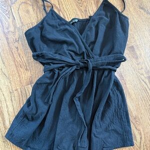 SHEIN Black Sleeveless Wrap Romper with Waist Tie
